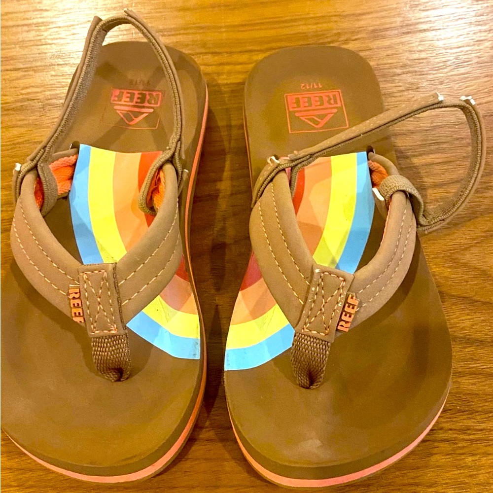 Boys REEF sandals size 11/12